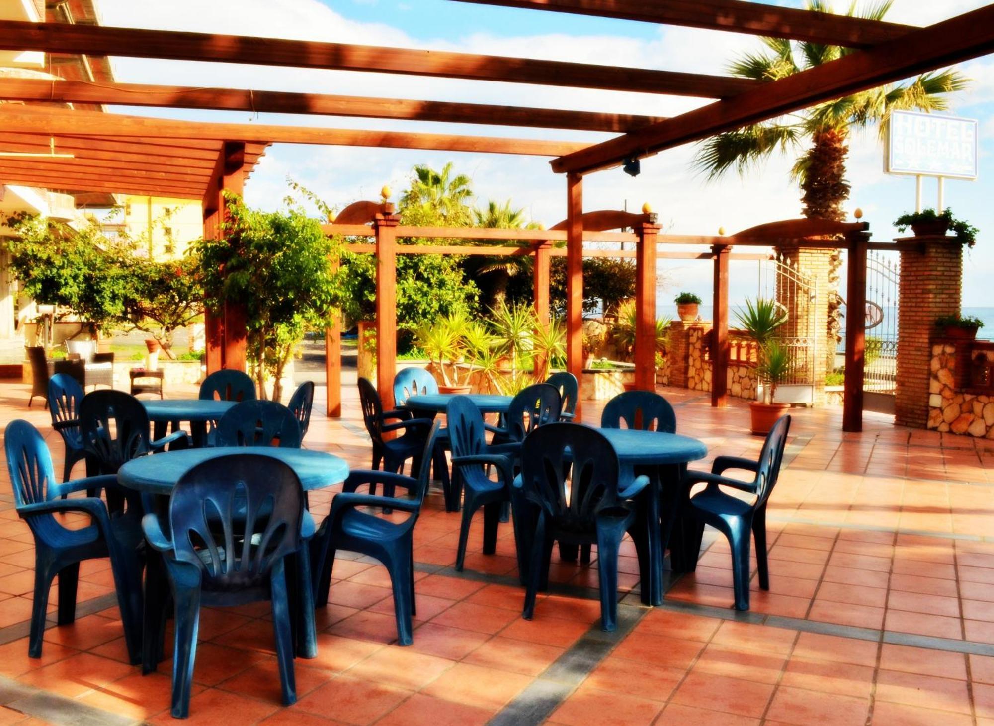 Hotel Solemar SantʼAlessio Siculo Eksteriør bilde