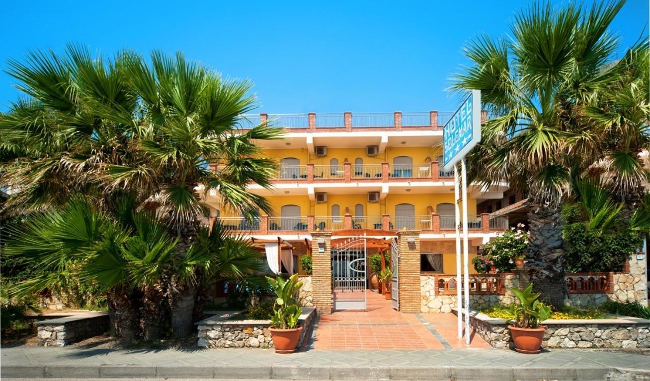 Hotel Solemar SantʼAlessio Siculo Eksteriør bilde